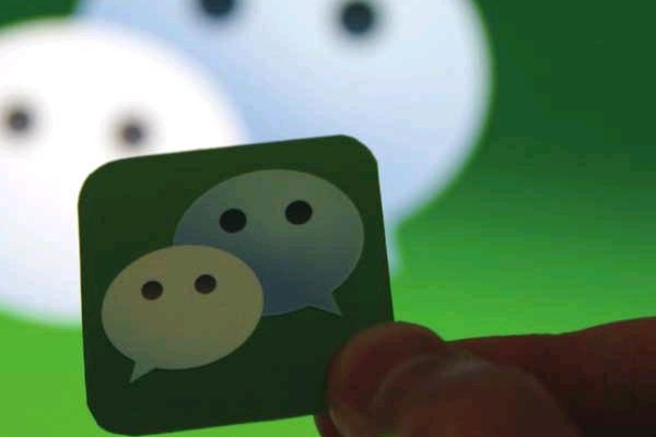 搜到男朋友的微信小号，但他不承认怎么办？